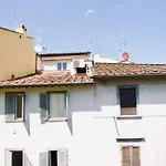 Bright Flat In Oltrarno