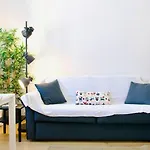 Bright Flat In Oltrarno דירה