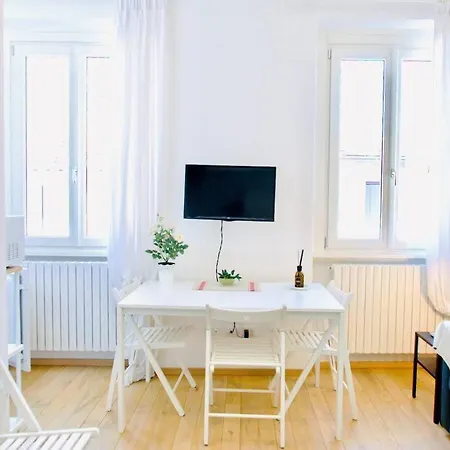 Bright Flat In Oltrarno דירה פירנצה