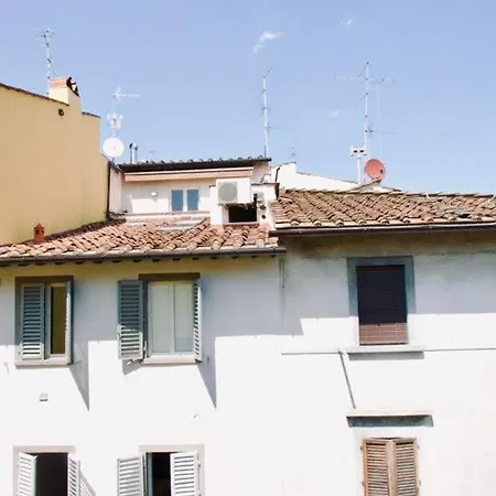 Bright Flat In Oltrarno