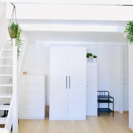 Bright Flat In Oltrarno * 피렌체