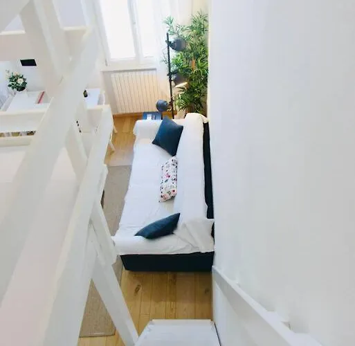 Bright Flat In Oltrarno * Florencja