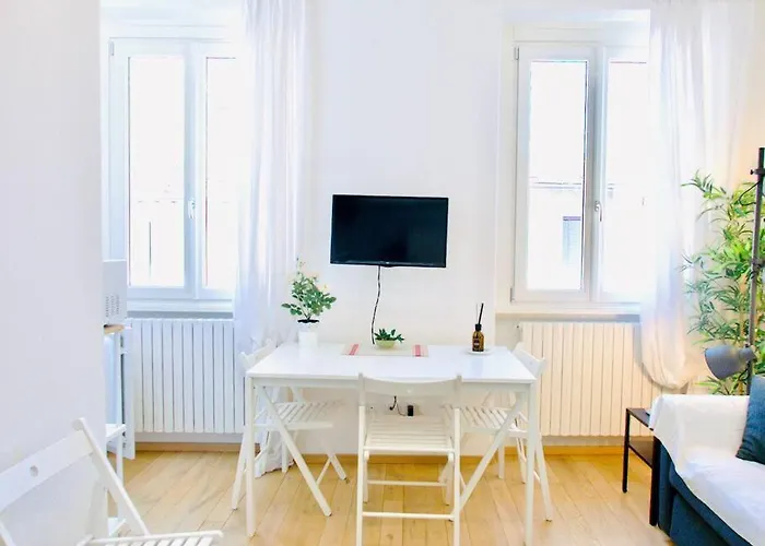 Bright Flat In Oltrarno Apartament Florencja