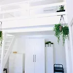Bright Flat In Oltrarno * Florence